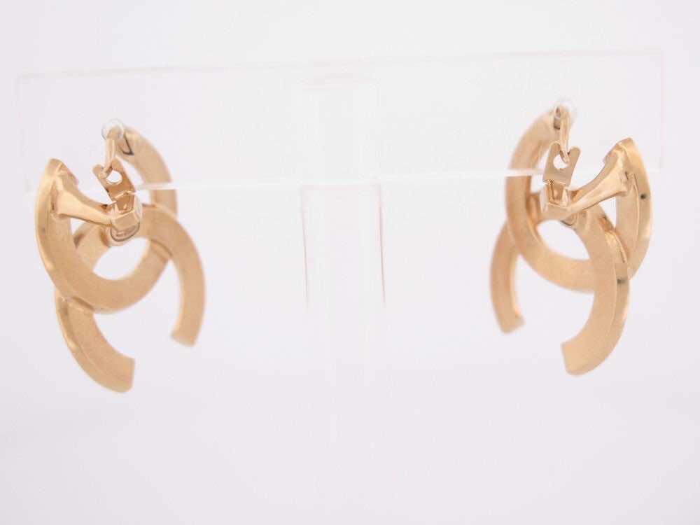 Chanel cc - Side view