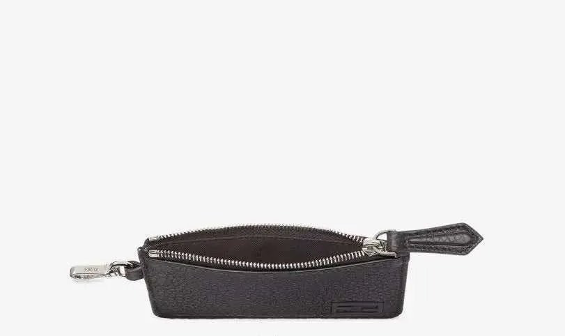 Fendi Baguette Black Leather Never worn, with tag - Model View