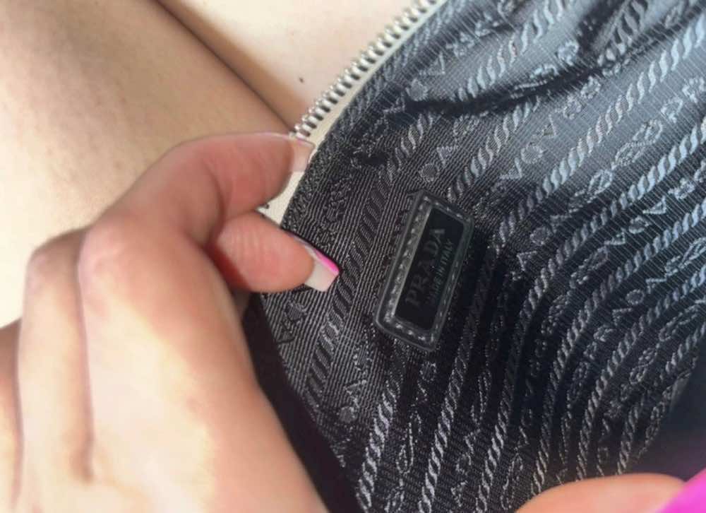 Prada Triangle - Side view