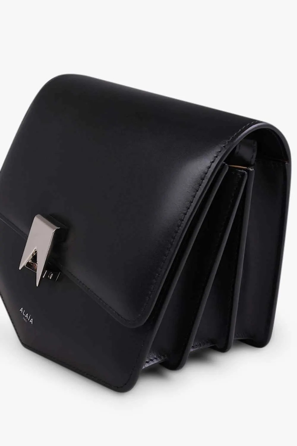 Alaïa Le papa Black Leather Never worn, with tag - Model View