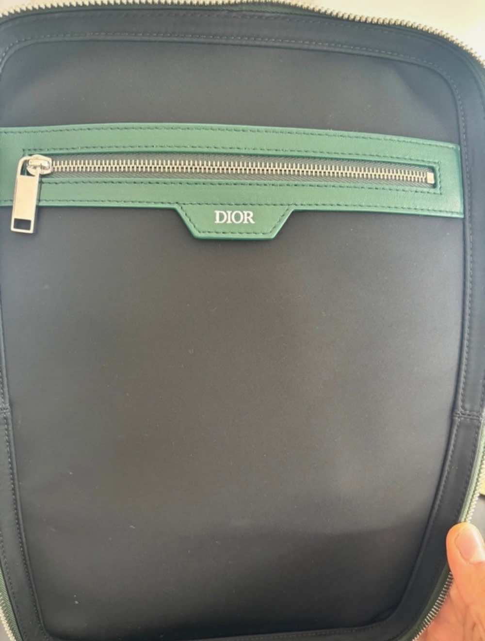 Dior Galaxy world tour - Detail 1