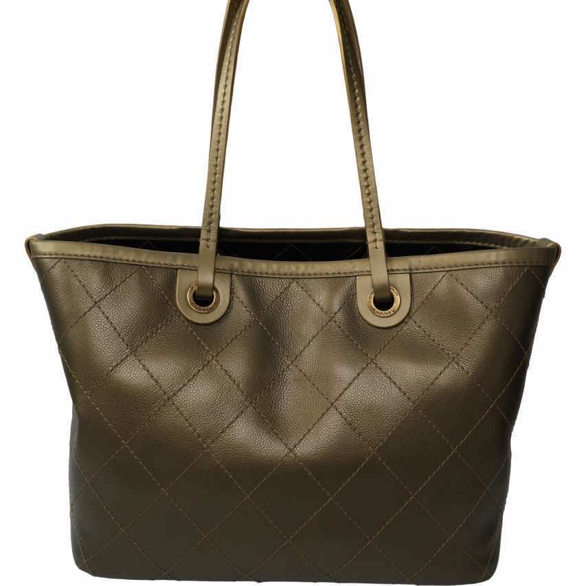 Chanel Tote - Back view