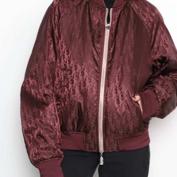 Dior Oblique - Side view