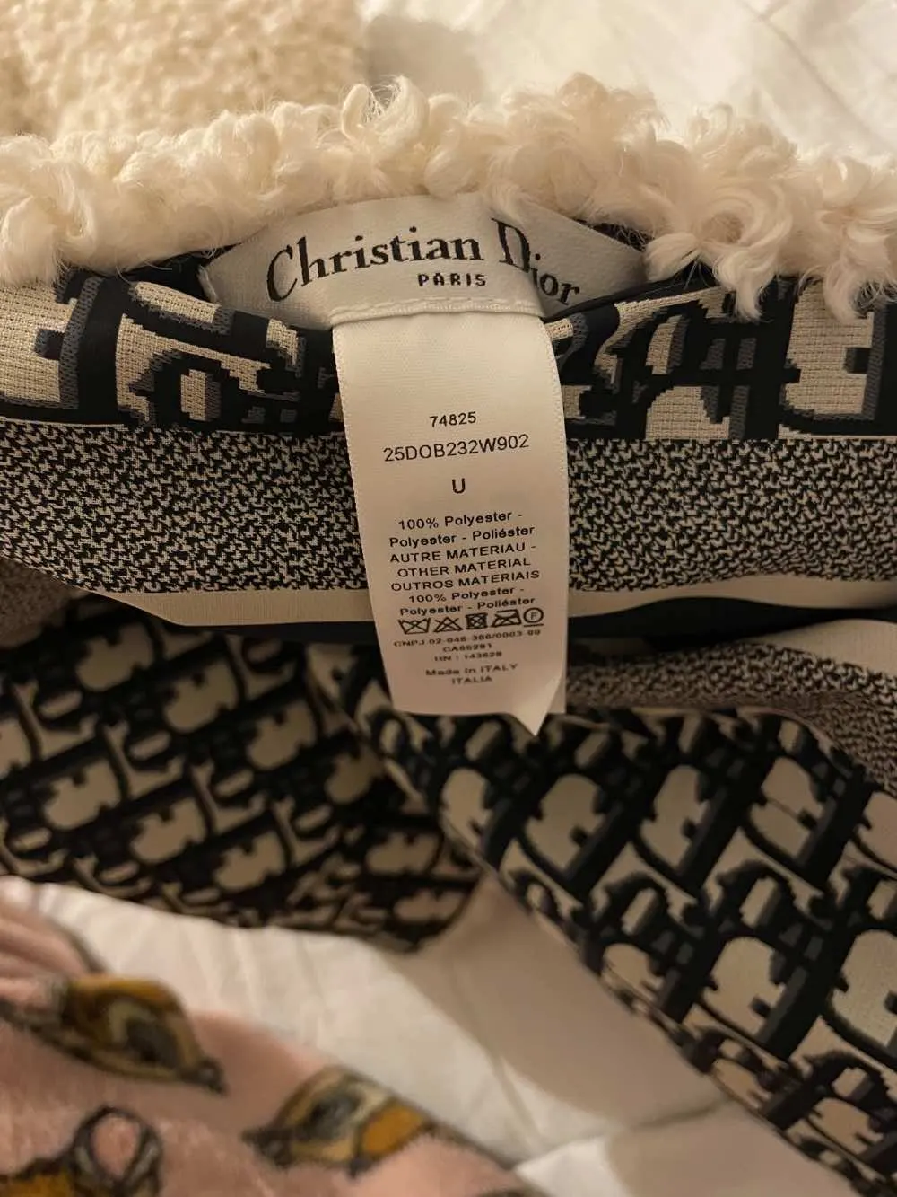 Dior Dior oblique Navy Never worn, with tag - Model View