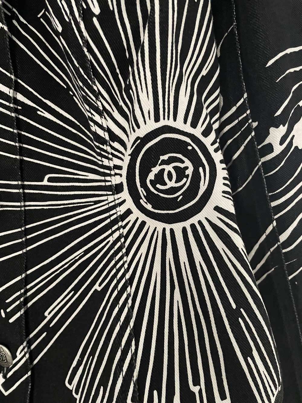 Chanel Denim jacket - Detail 1