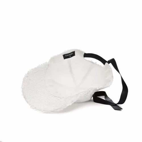 Chanel White sequin cap - Detail 2