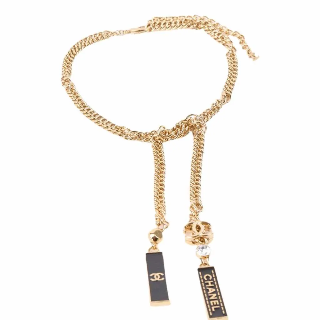 Chanel Knotted بسلسلة قلادة