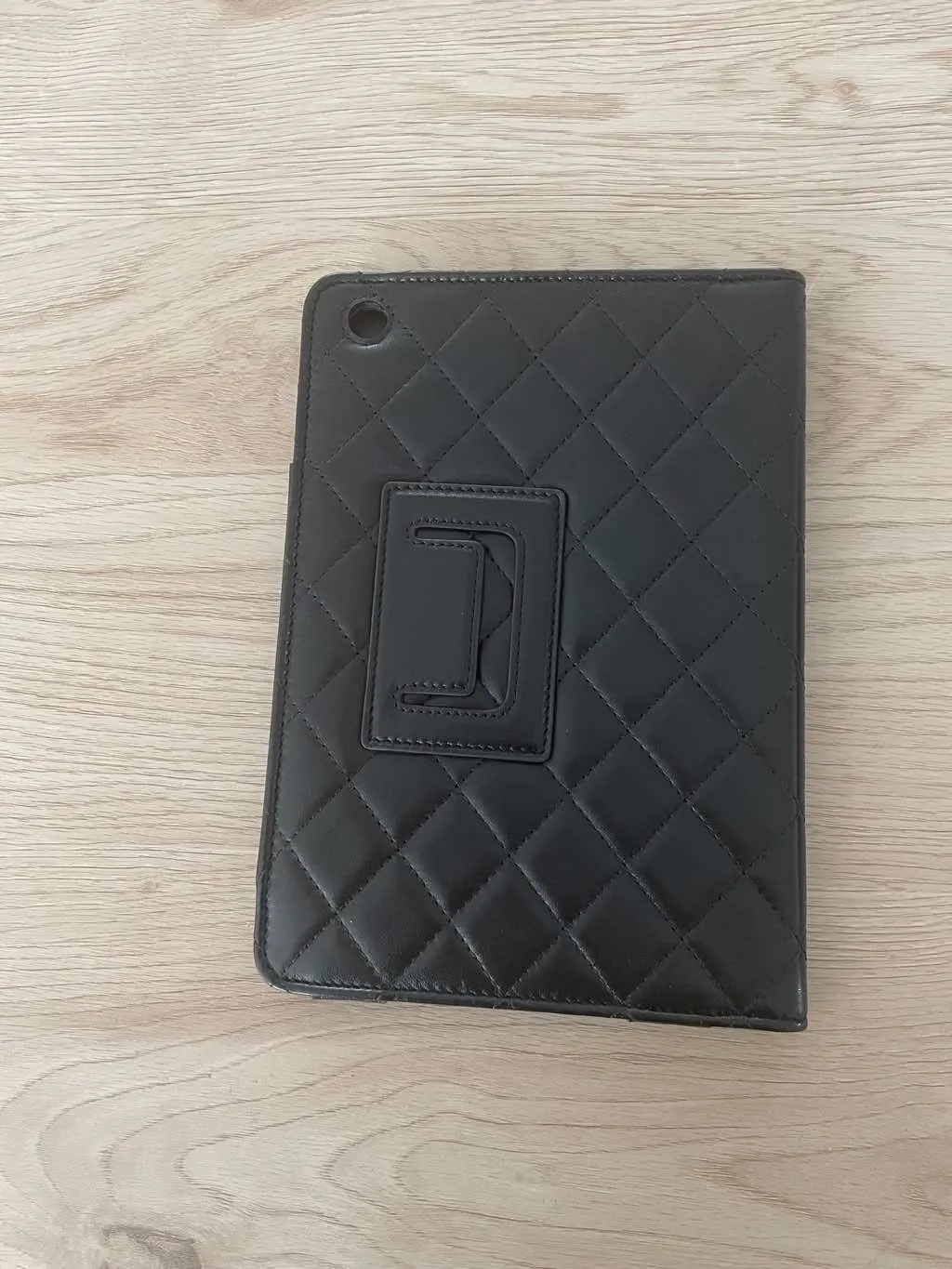 Chanel Timeless iPad mini protector Black Leather Never worn - Inside View