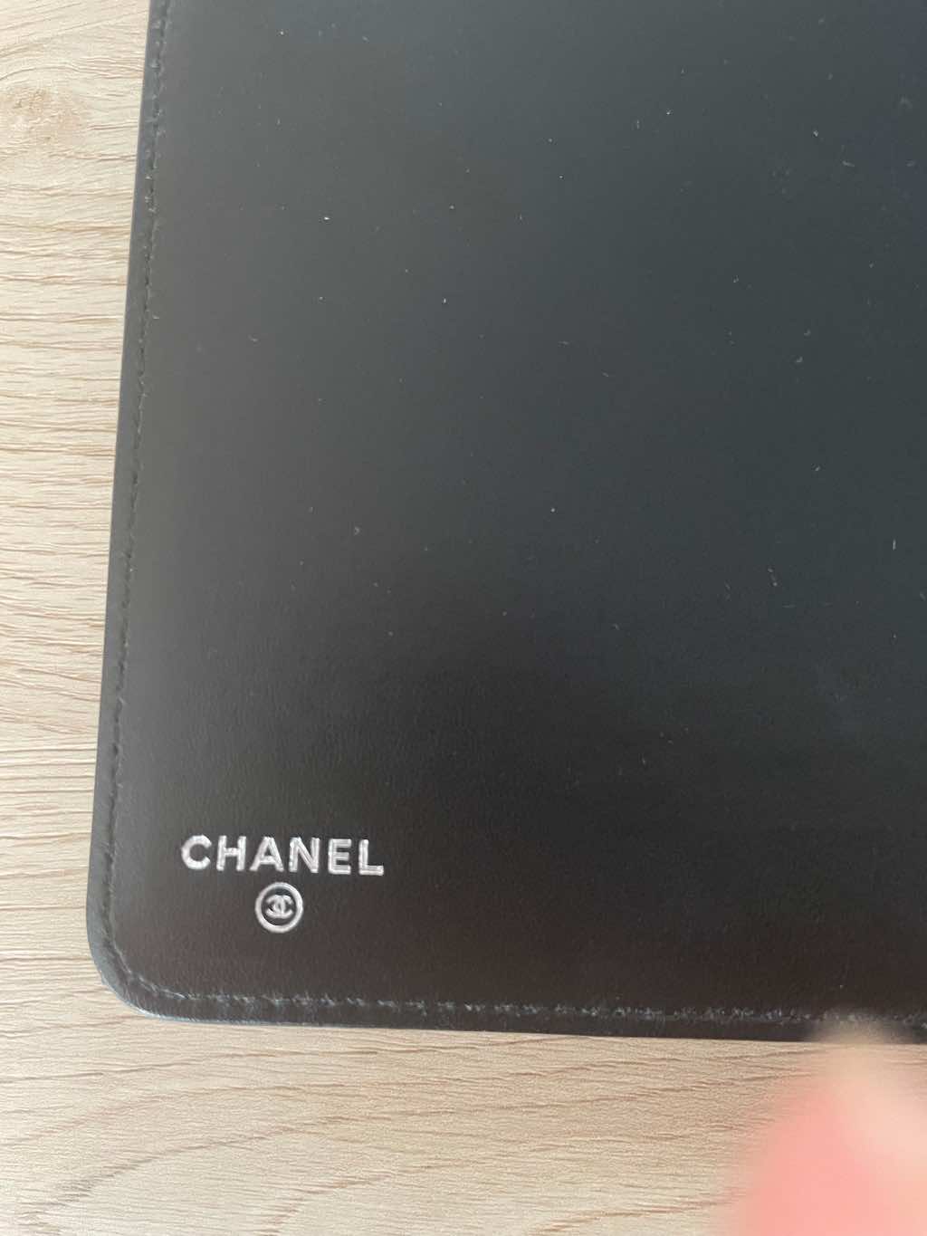Chanel Timeless iPad mini protector - Side view
