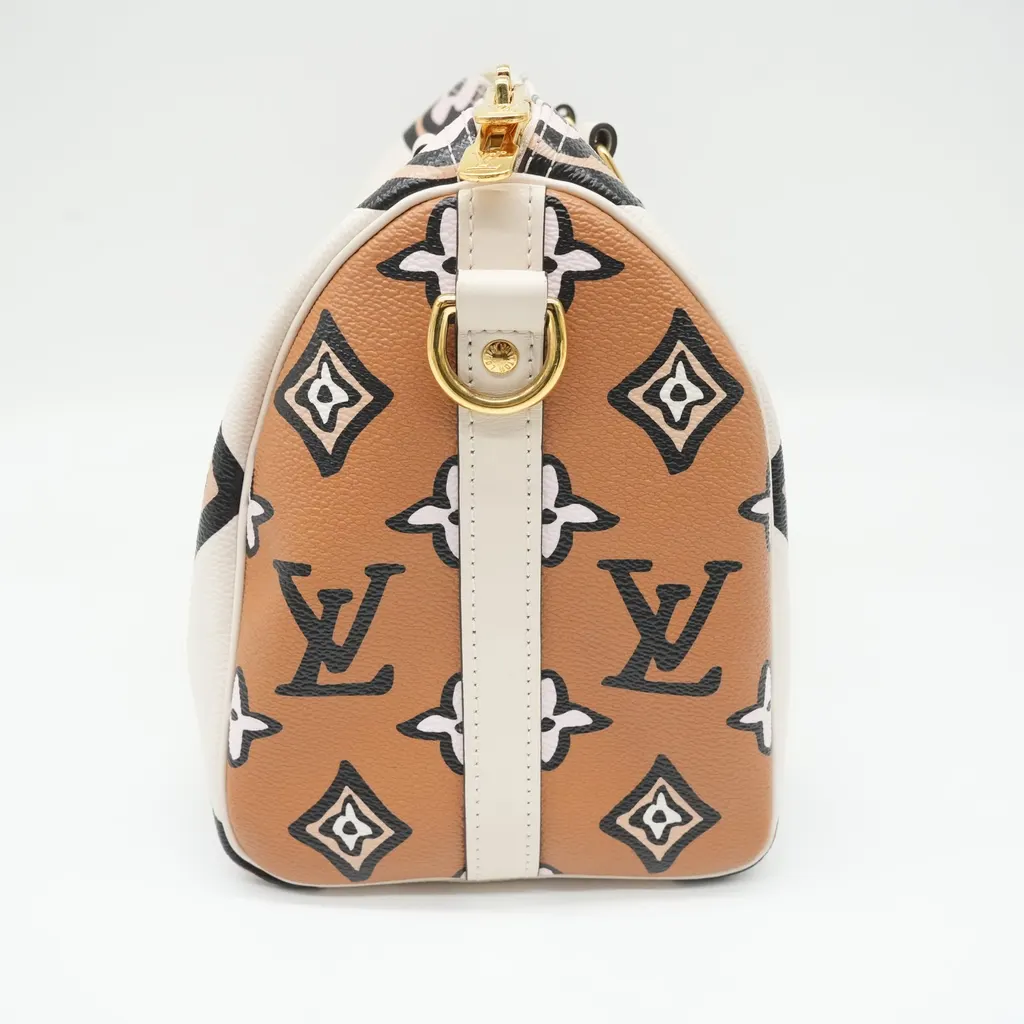 Louis Vuitton Bicolor Giant Wild At Heart Speedy Bandouliere 25 Bag M58947 White Canvas Good - Back View