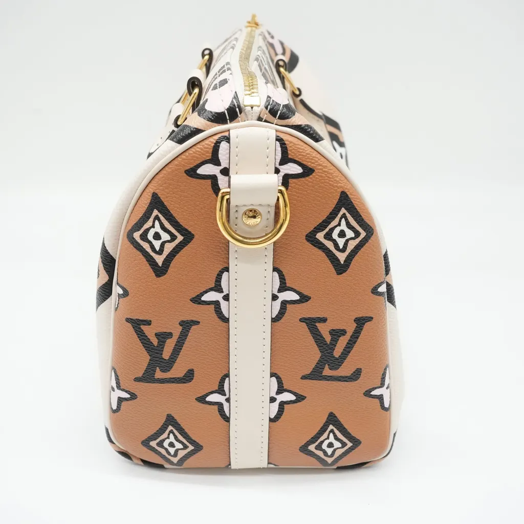 Louis Vuitton Bicolor Giant Wild At Heart Speedy Bandouliere 25 Bag M58947 White Canvas Good - Model View