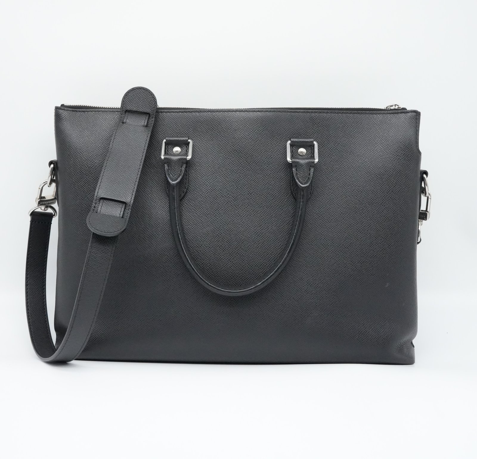 Louis Vuitton Taiga Anton Briefcase Black Leather M30925 - Back view