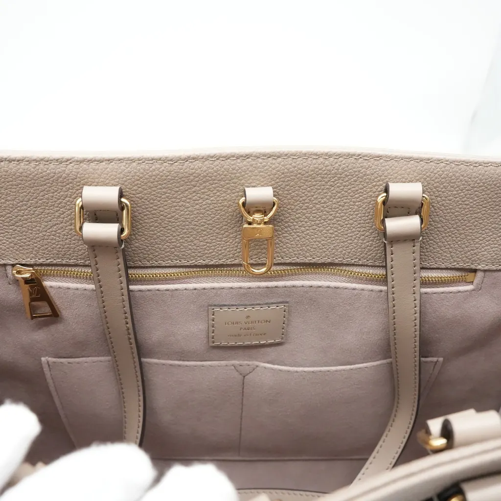Louis Vuitton Monogram Empreinte Onthego MM Tote Bag M45607 Beige Leather Very good - Box View