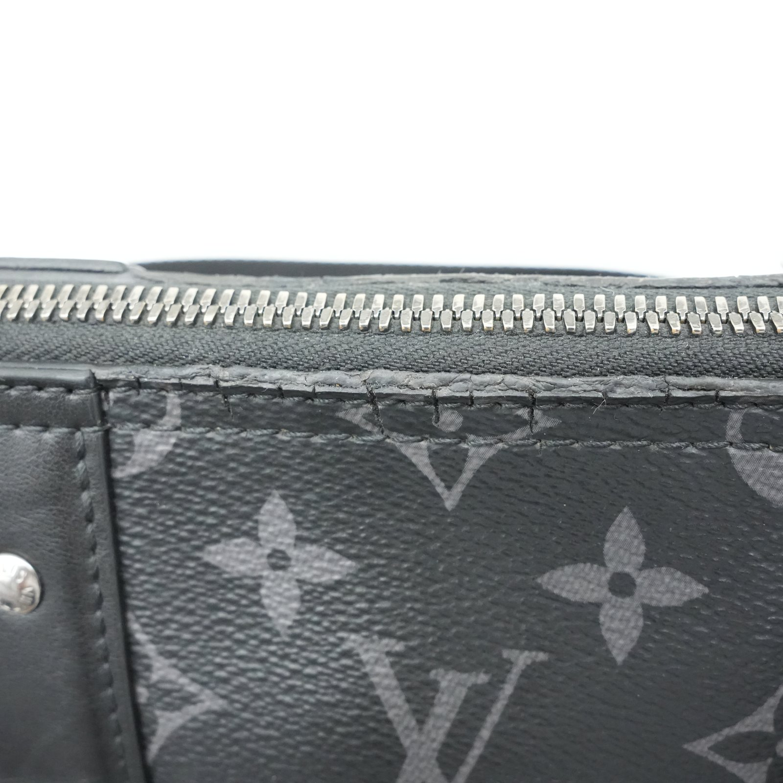 Louis Vuitton Monogram Eclipse City Keepall holiday M45936 - Image 13