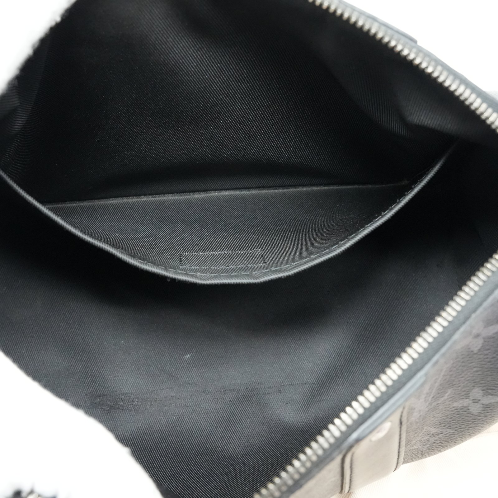 Louis Vuitton Monogram Eclipse City Keepall holiday M45936 - Image 10