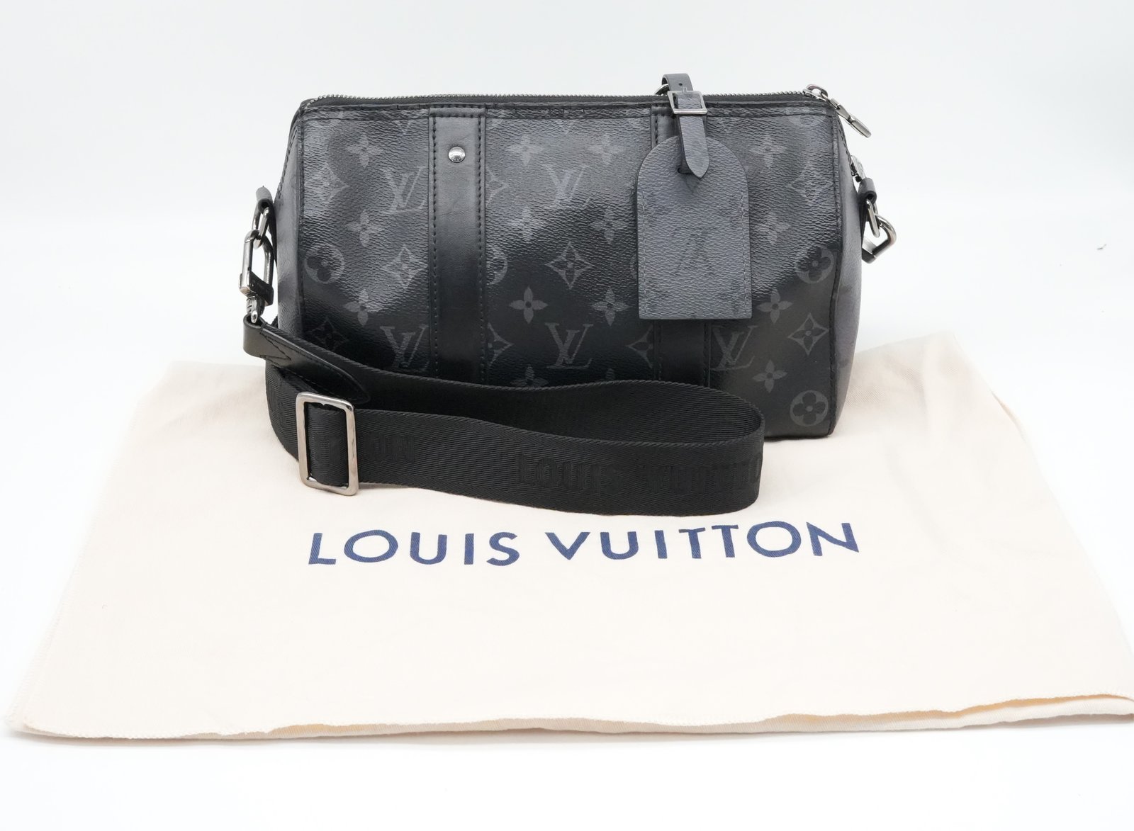 Louis Vuitton Monogram Eclipse City Keepall holiday M45936 - Image 11
