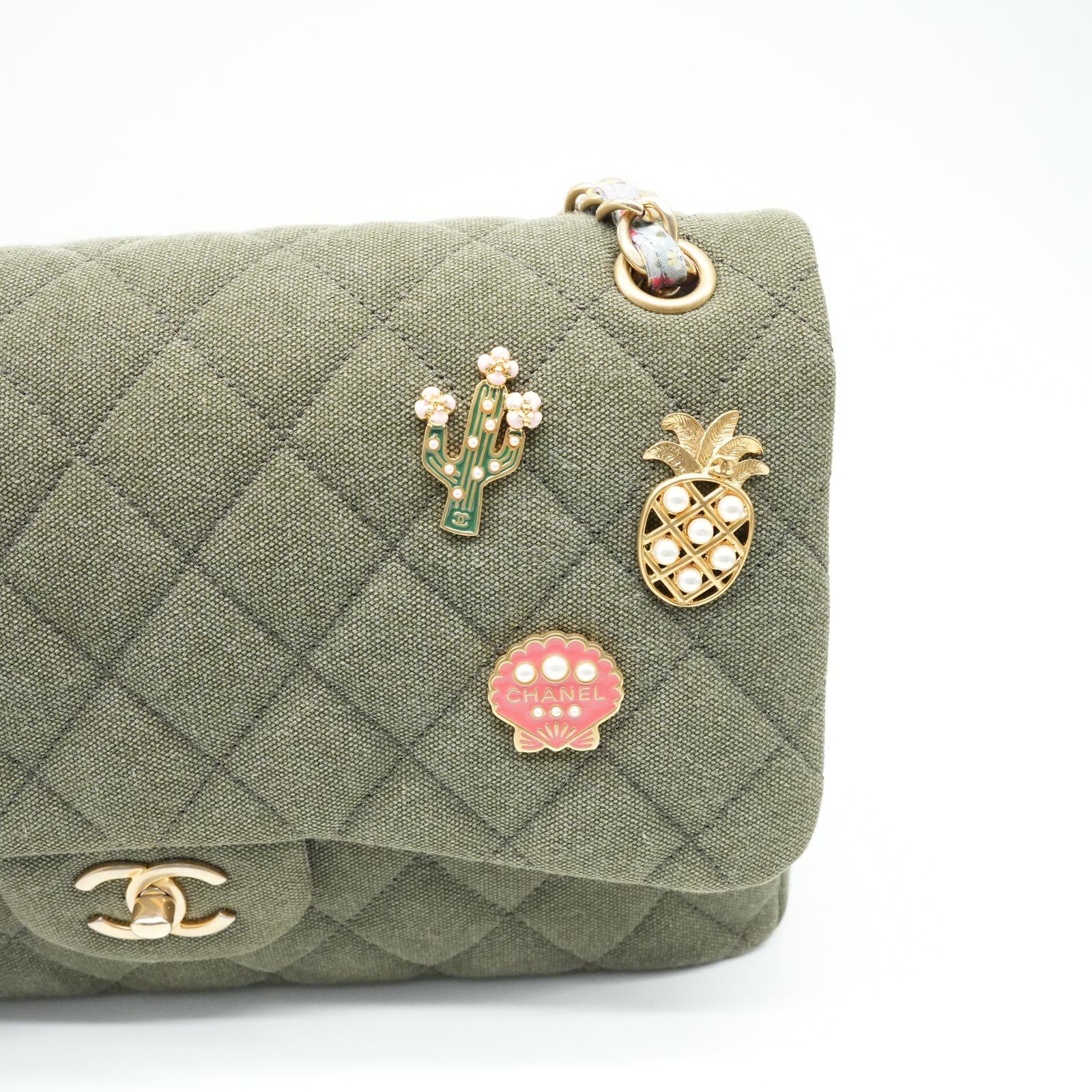 Chanel Cuba Cruise 2016 Shoulder Bag Size 30 - Detail 2