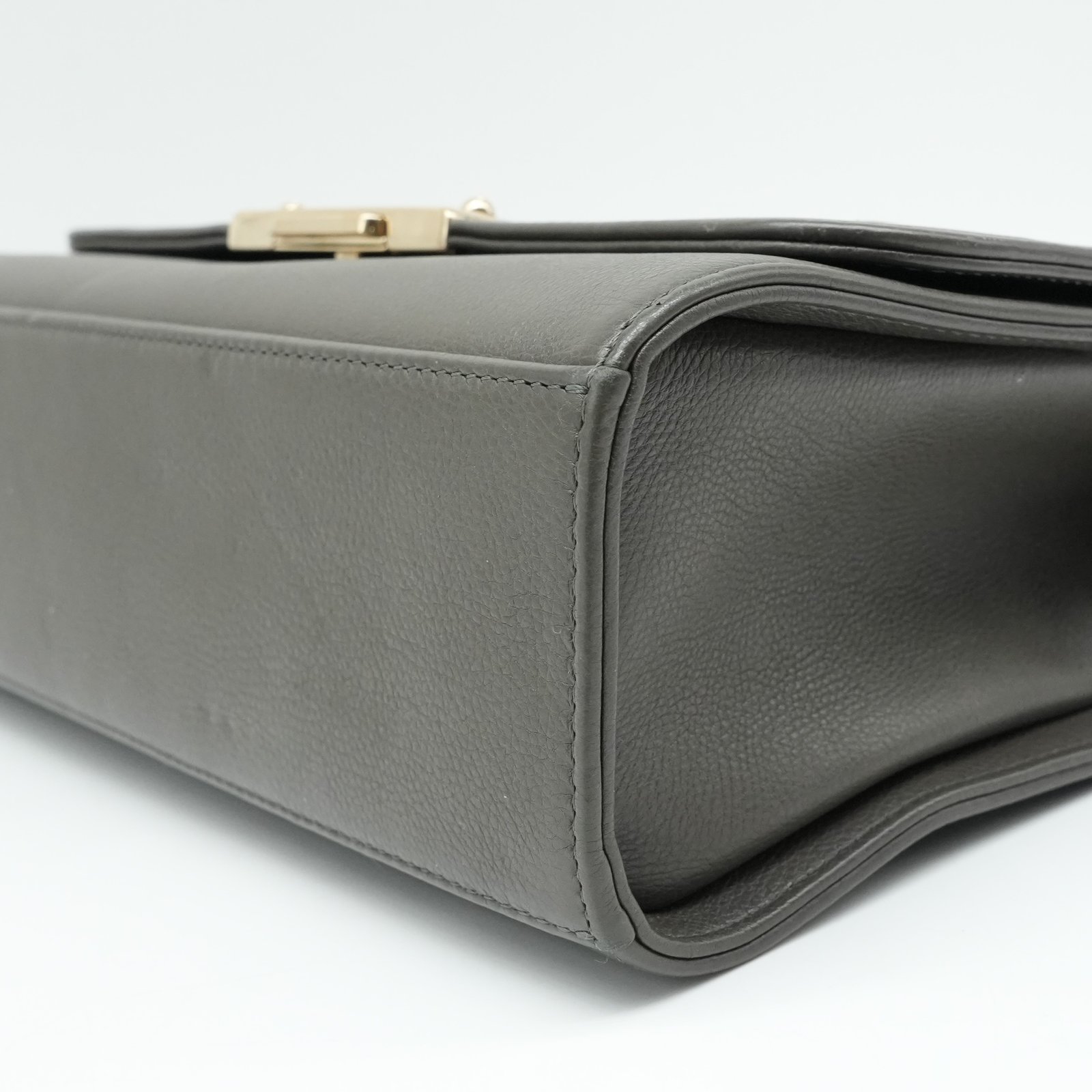 Chanel Grained Calfskin Quilted Medium Label Click Flap Bag Khaki - Detail 1