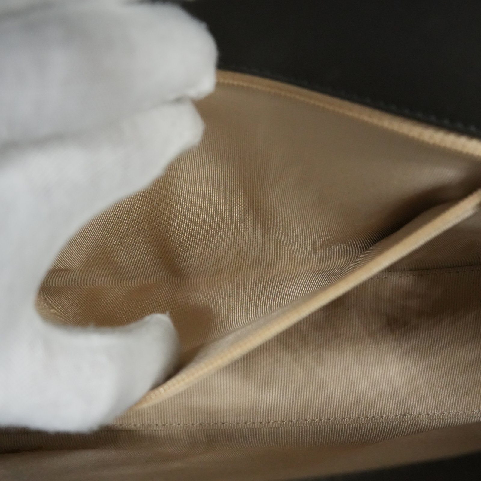 Chanel Grained Calfskin Quilted Medium Label Click Flap Bag Khaki - Image 11