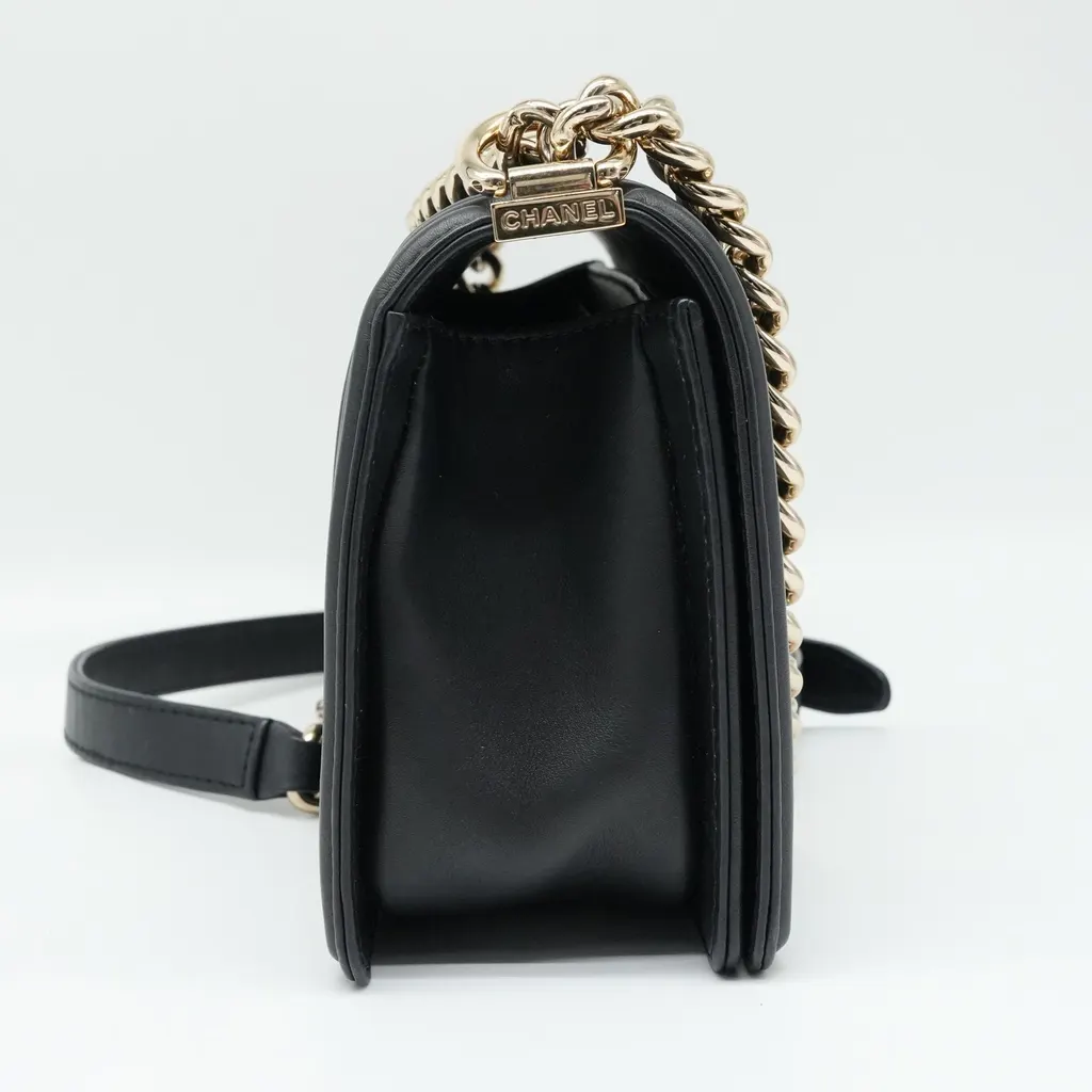 Chanel Boy Bag Black Medium tricolor Black Leather Fair - Box View