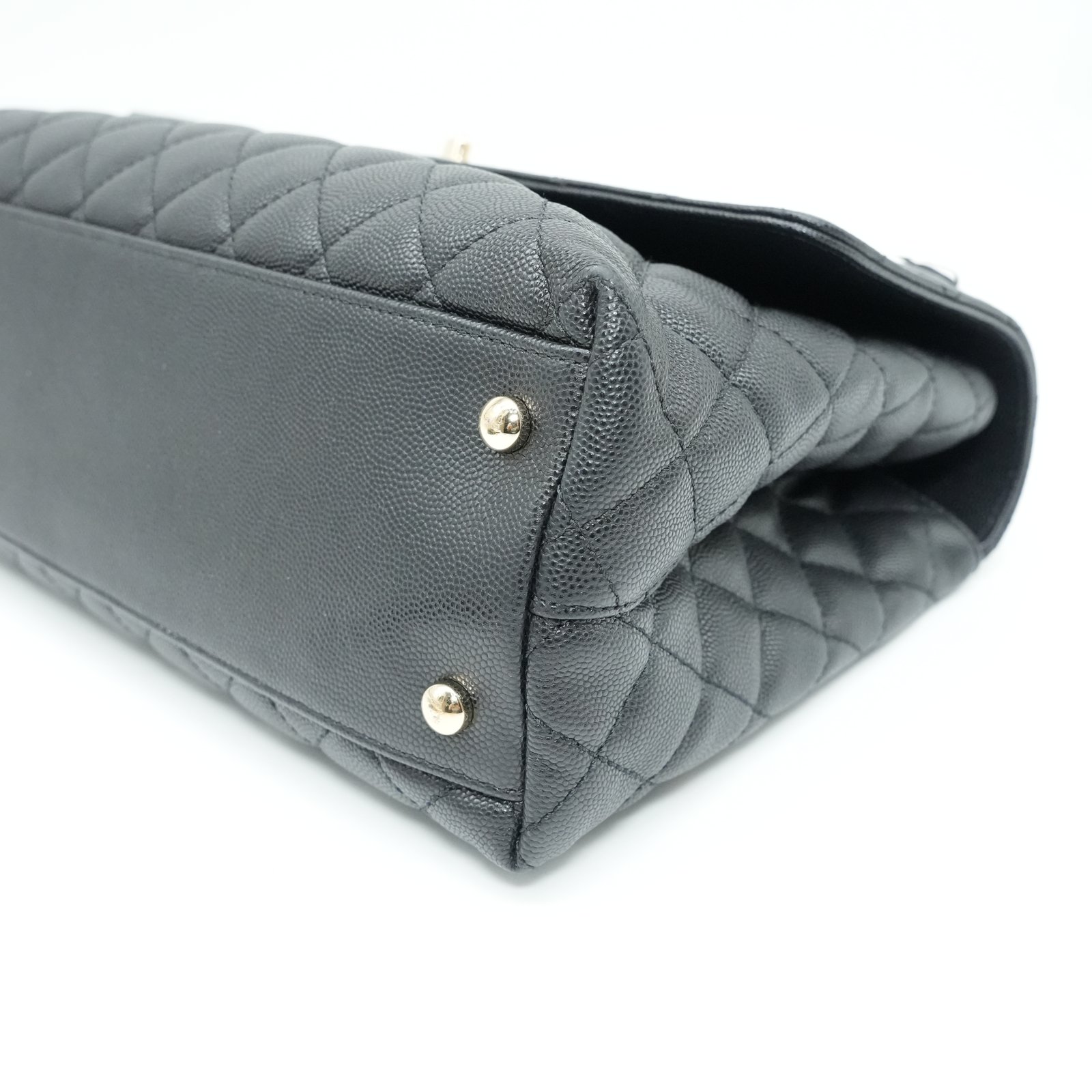 Chanel Flap Bag Top Handle Grained Caviar Noir - Detail 1