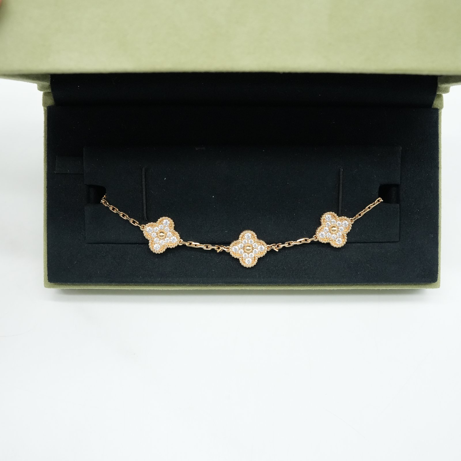 Van Cleef & Arpels  Vintage Alhambra bracelet, 5 motifs with Diamonds - Back view