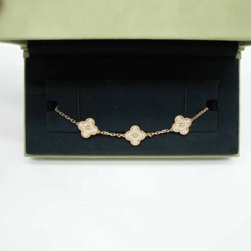Van Cleef & Arpels  Vintage Alhambra bracelet, 5 motifs with Diamonds Gold Gold Good - Back View