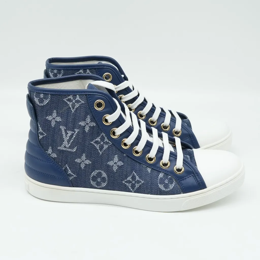 Louis Vuitton High-Top Denim Monogram Stellar Sneaker Size 36.5 Blue Denim Very good - Model View
