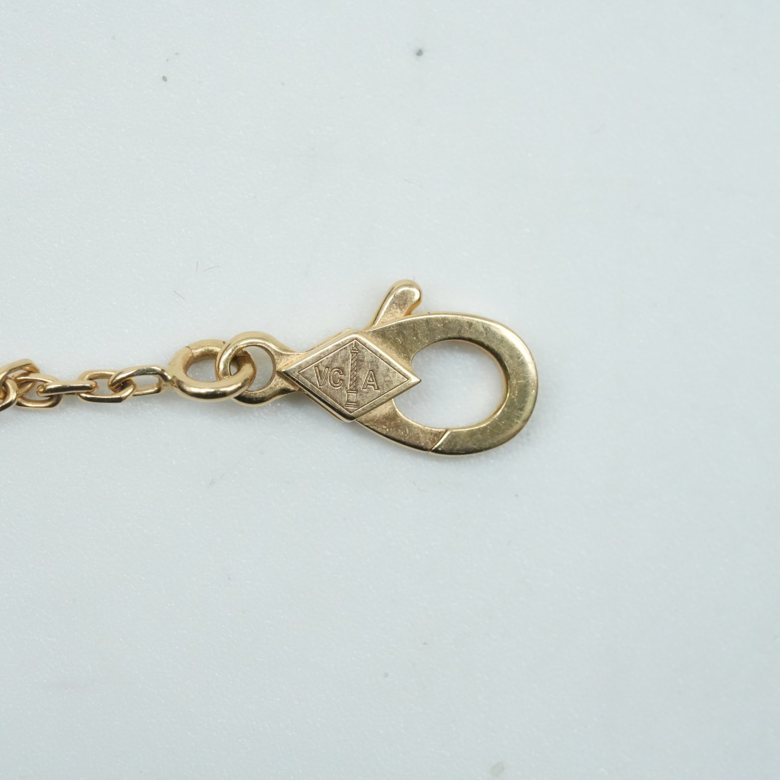 Van Cleef & Arpels Vintage Alhambra Pendant - Image 10