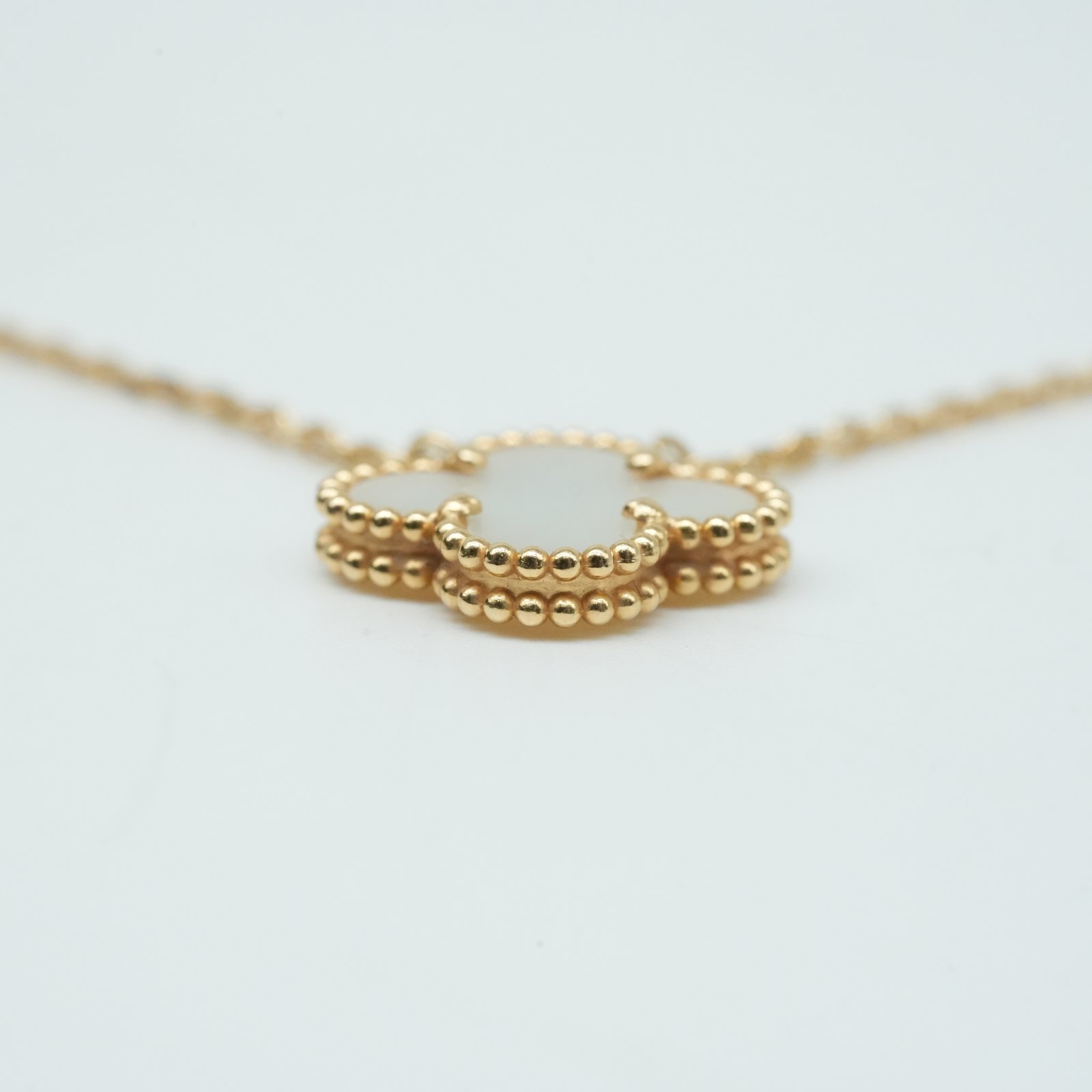 Van Cleef & Arpels Vintage Alhambra Pendant - Image 12