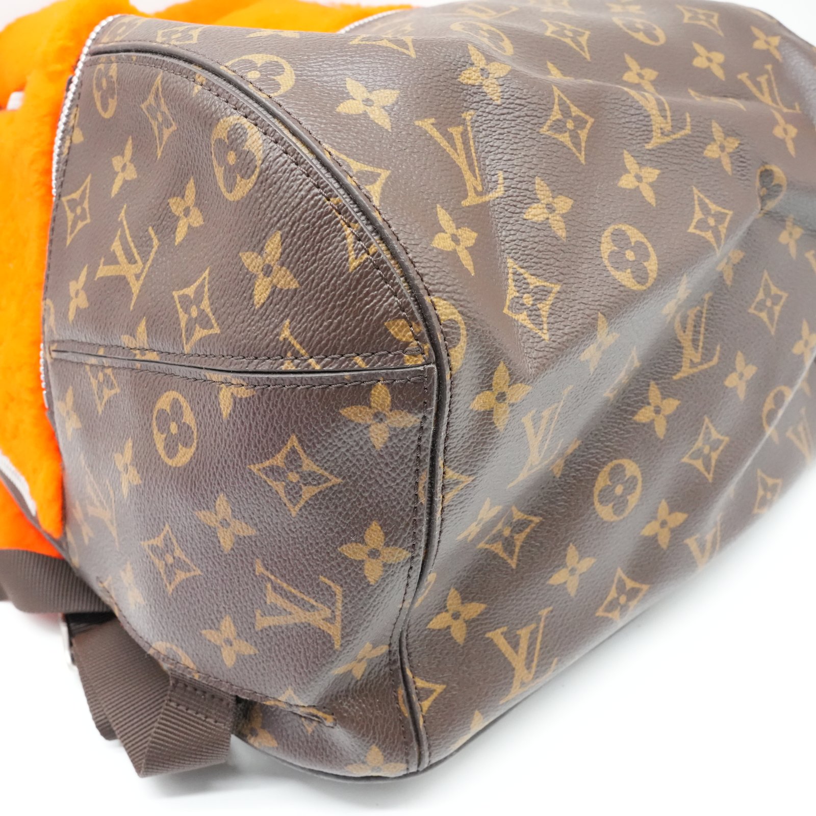 Louis Vuitton Louis Vuitton x Marc Newson Monogram Orange Apollo Backpack M40277 - Detail 1