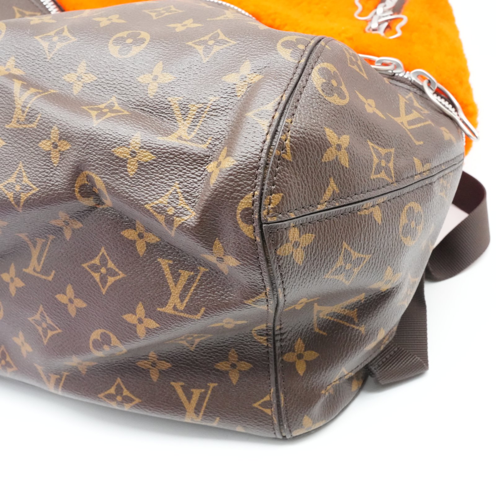 Louis Vuitton Louis Vuitton x Marc Newson Monogram Orange Apollo Backpack M40277 - Detail 2