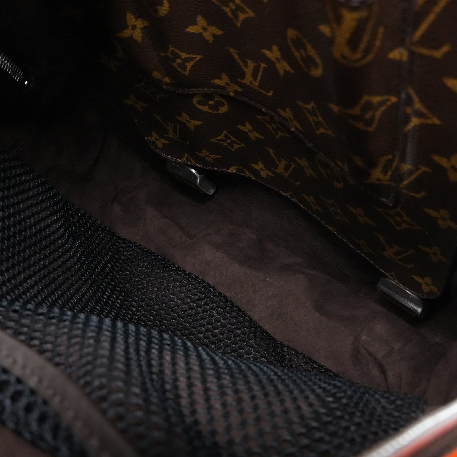 Louis Vuitton Louis Vuitton x Marc Newson Monogram Orange Apollo Backpack M40277 - Image 10