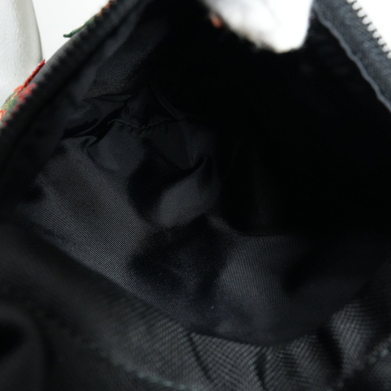 Gucci L'Aveugle Par Amour Embroidered Tiger Backpack - Image 15