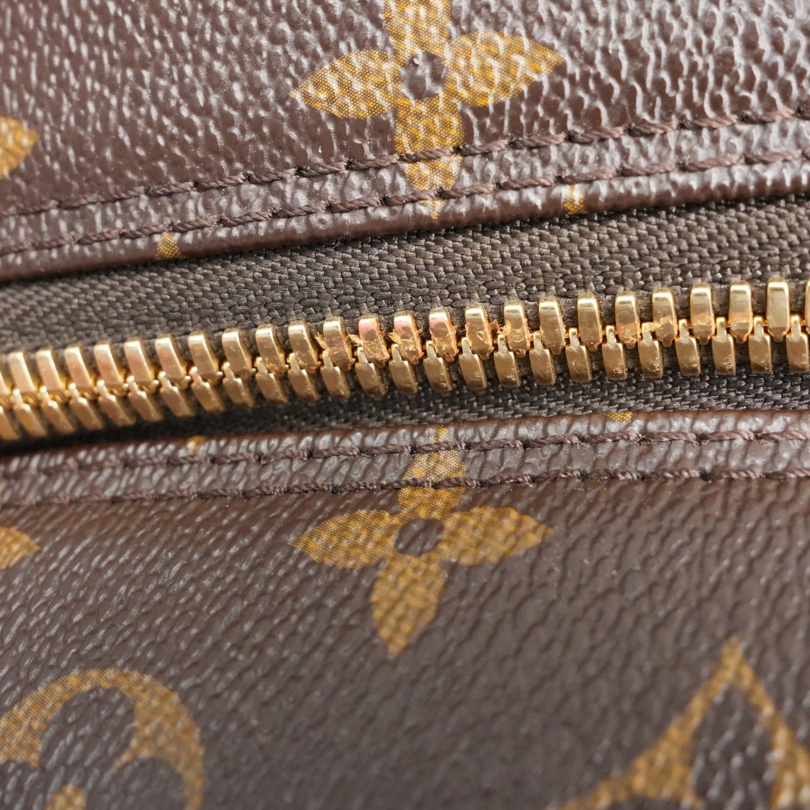 Louis Vuitton Monogram Coated Canvas Cupertino Briefcase - Image 17