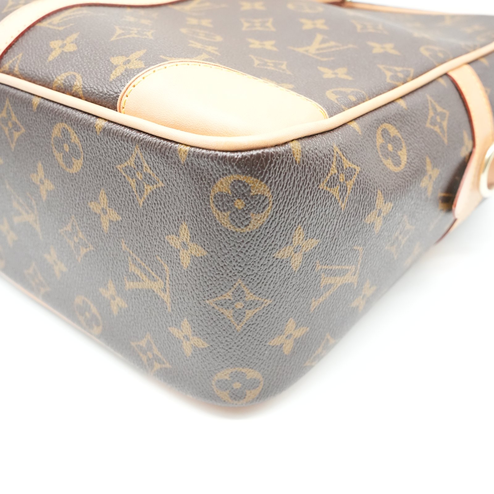 Louis Vuitton Monogram Coated Canvas Cupertino Briefcase - Detail 2