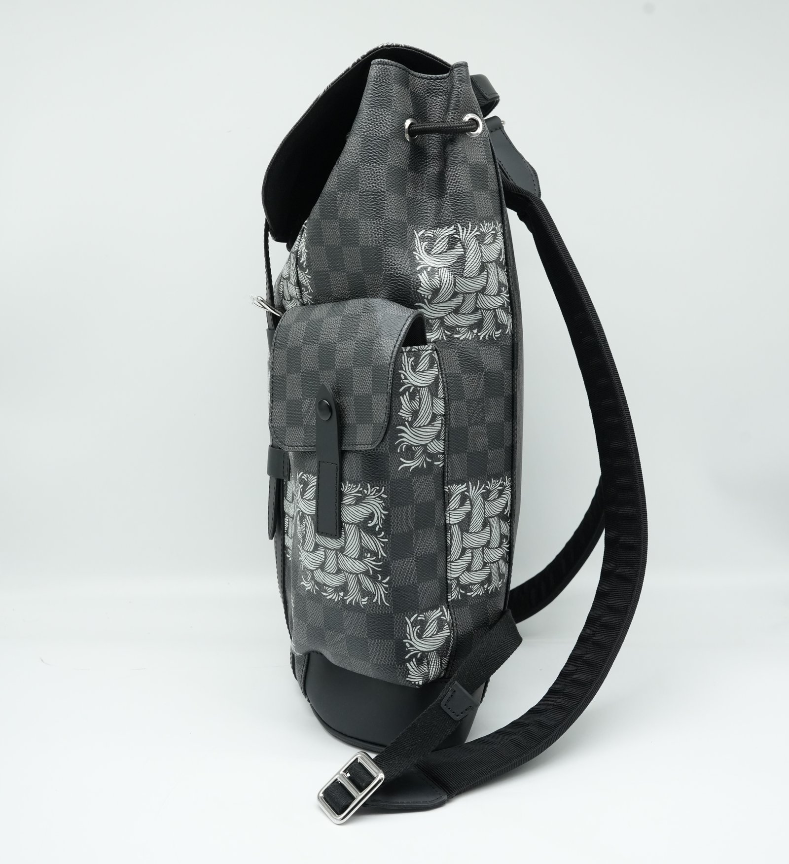 Louis Vuitton Christoper Backpack Damier Graphite Nemeth N41379 - Back view