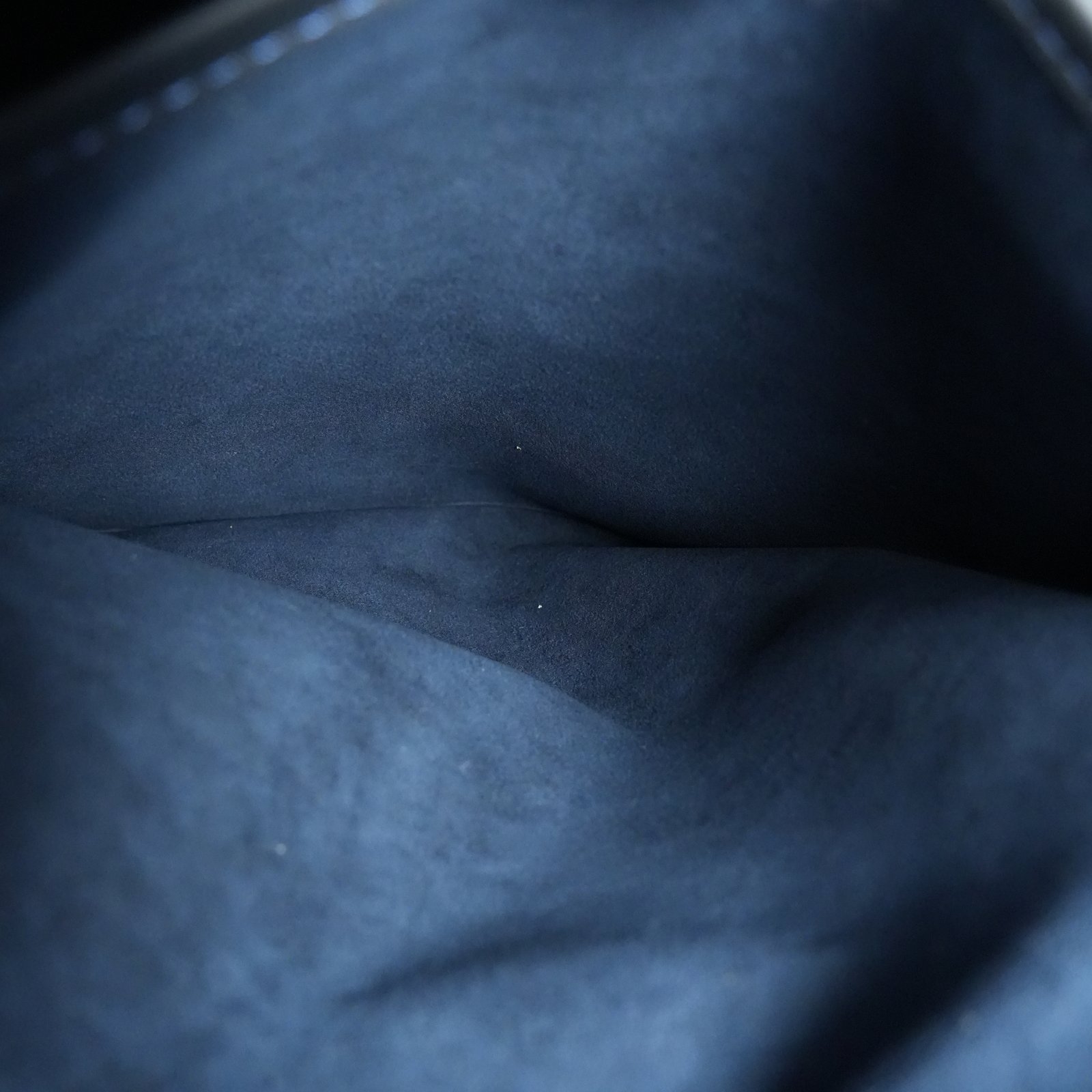 Louis Vuitton Christopher MM Epi XL Backpack M24326 - Image 17