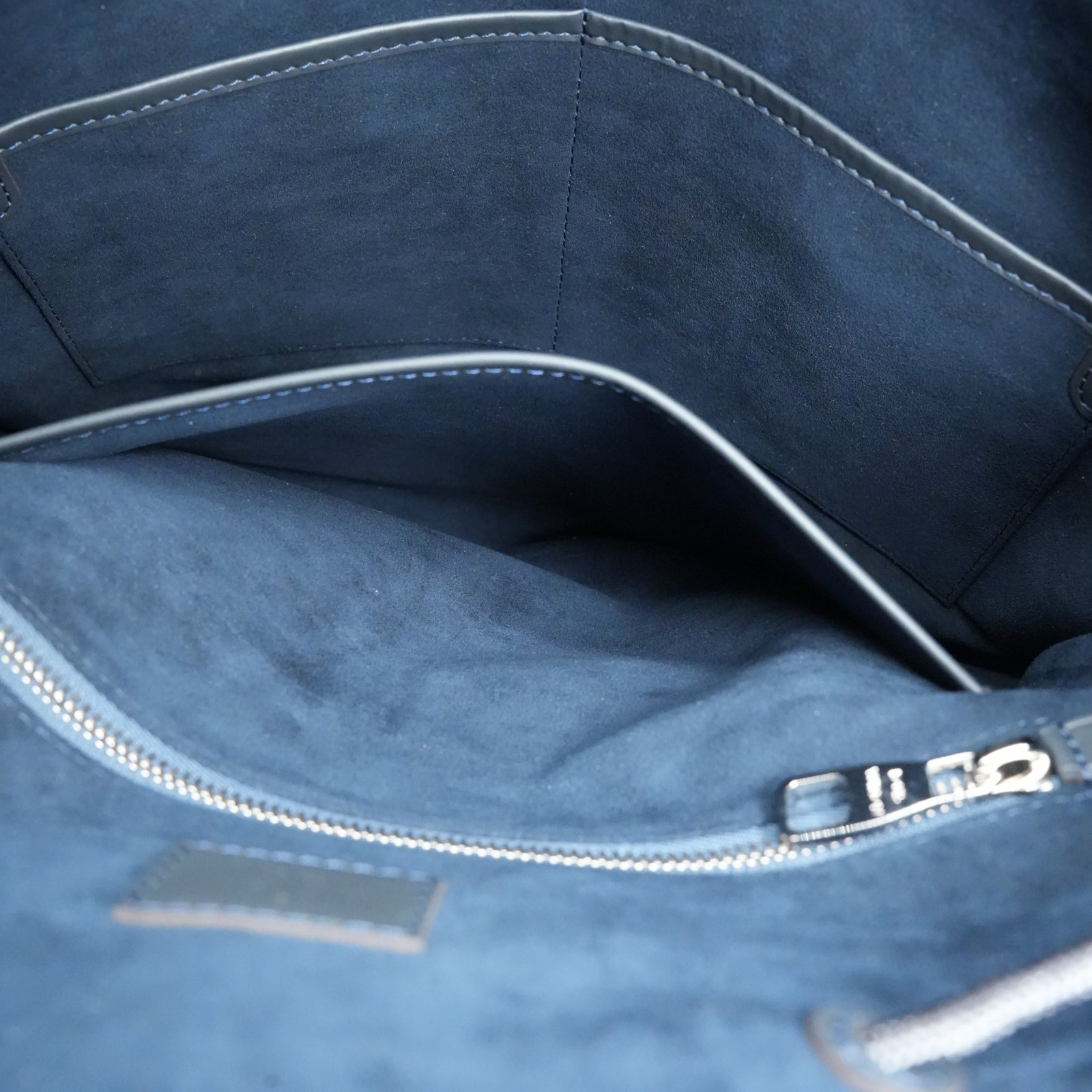 Louis Vuitton Christopher MM Epi XL Backpack M24326 - Image 18