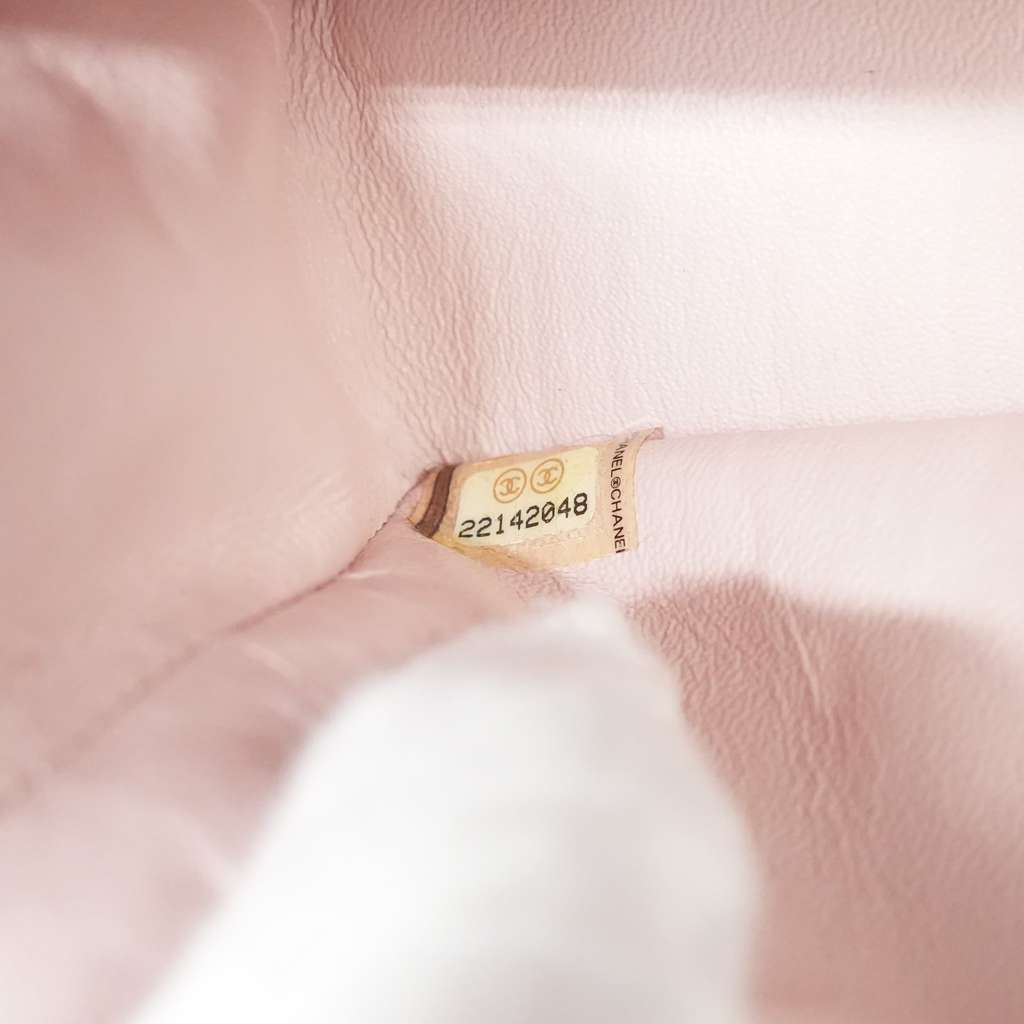 Chanel Classic Medium Flap Nude Caviar Leather Bag with Ruthenium Hardware Size 25 - Image 16