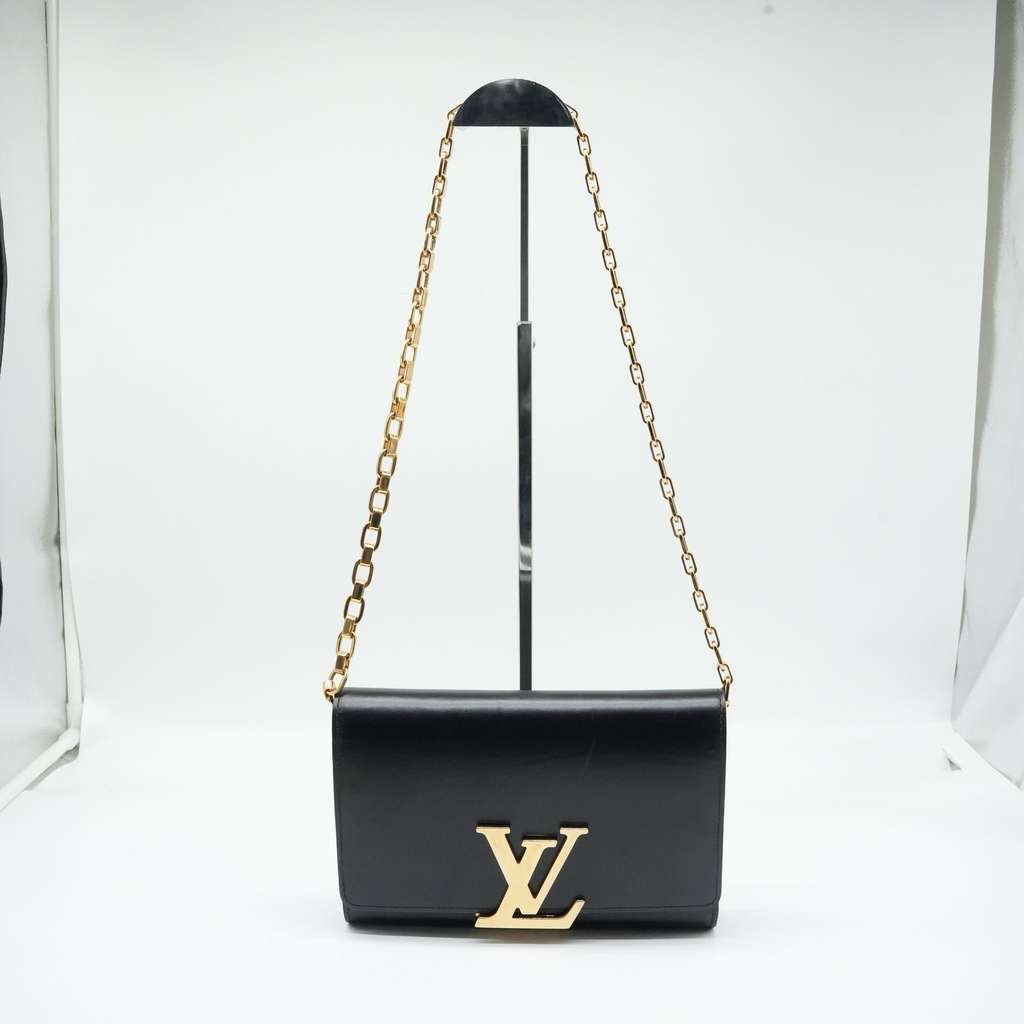Louis Vuitton Black Leather Louise Chain Clutch - Detail 1