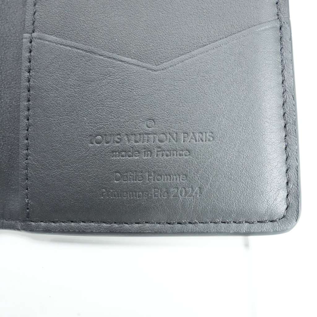 Louis Vuitton Blason Organizer de Poche Card Case Calfskin Black Pharrell Williams Limited - Detail 1