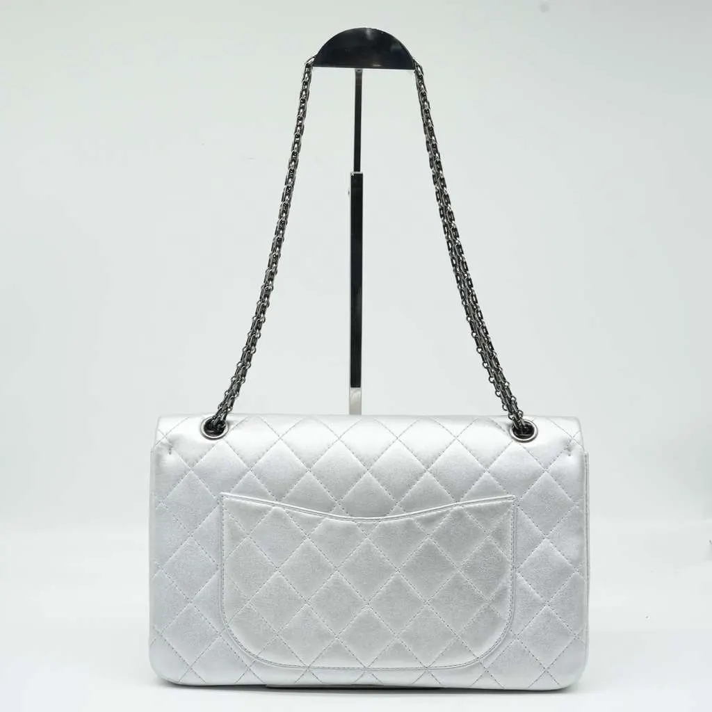 Chanel 30 2.55 Palladium HW Silver Bag 19288481 Silver Leather Good - Model View
