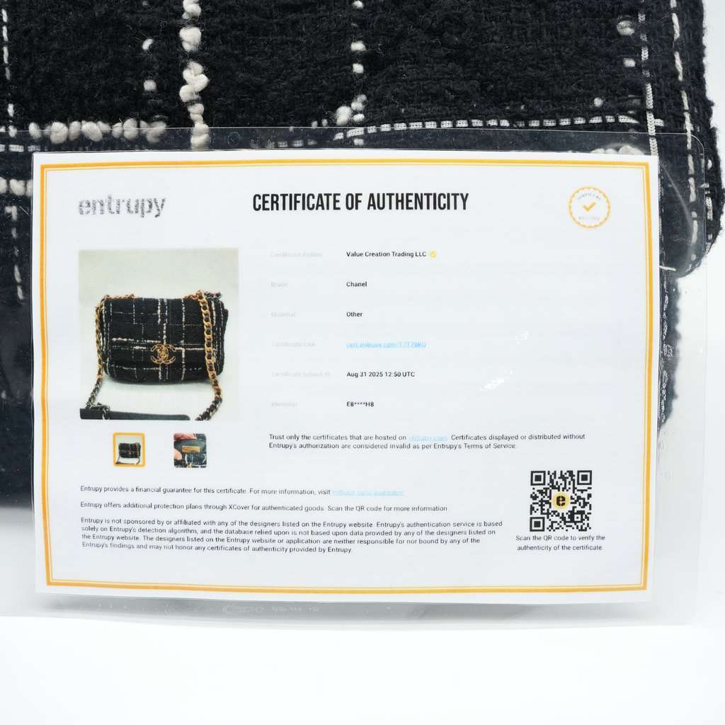 Chanel 19 Flap Bag Black/White Quilted Tweed Medium - Image 14