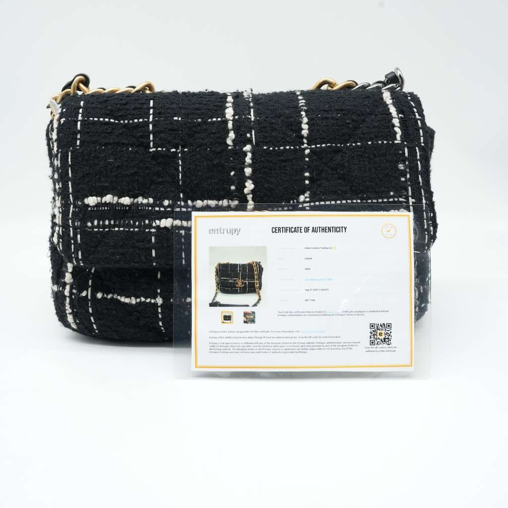 Chanel 19 Flap Bag Black/White Quilted Tweed Medium - Image 15
