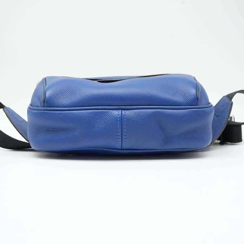 Louis Vuitton Blue Taiga Outdoor Bumbag M30245 - Side view