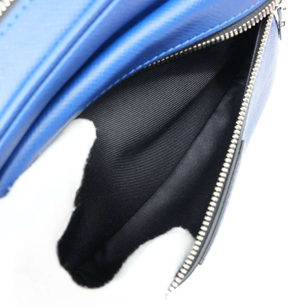 Louis Vuitton Blue Taiga Outdoor Bumbag M30245 - Image 11