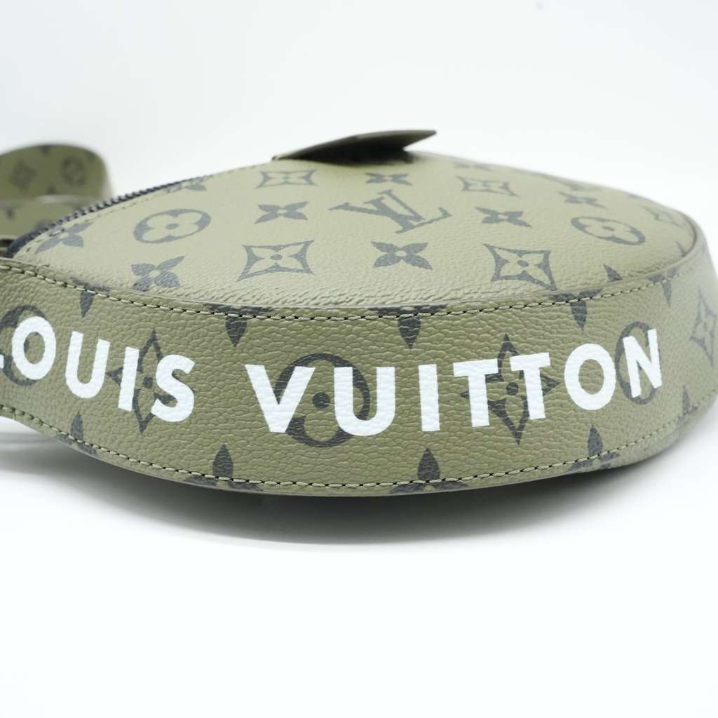 Louis Vuitton Lv Moon Crossbody Khaki Monogram M23838 - Detail 1
