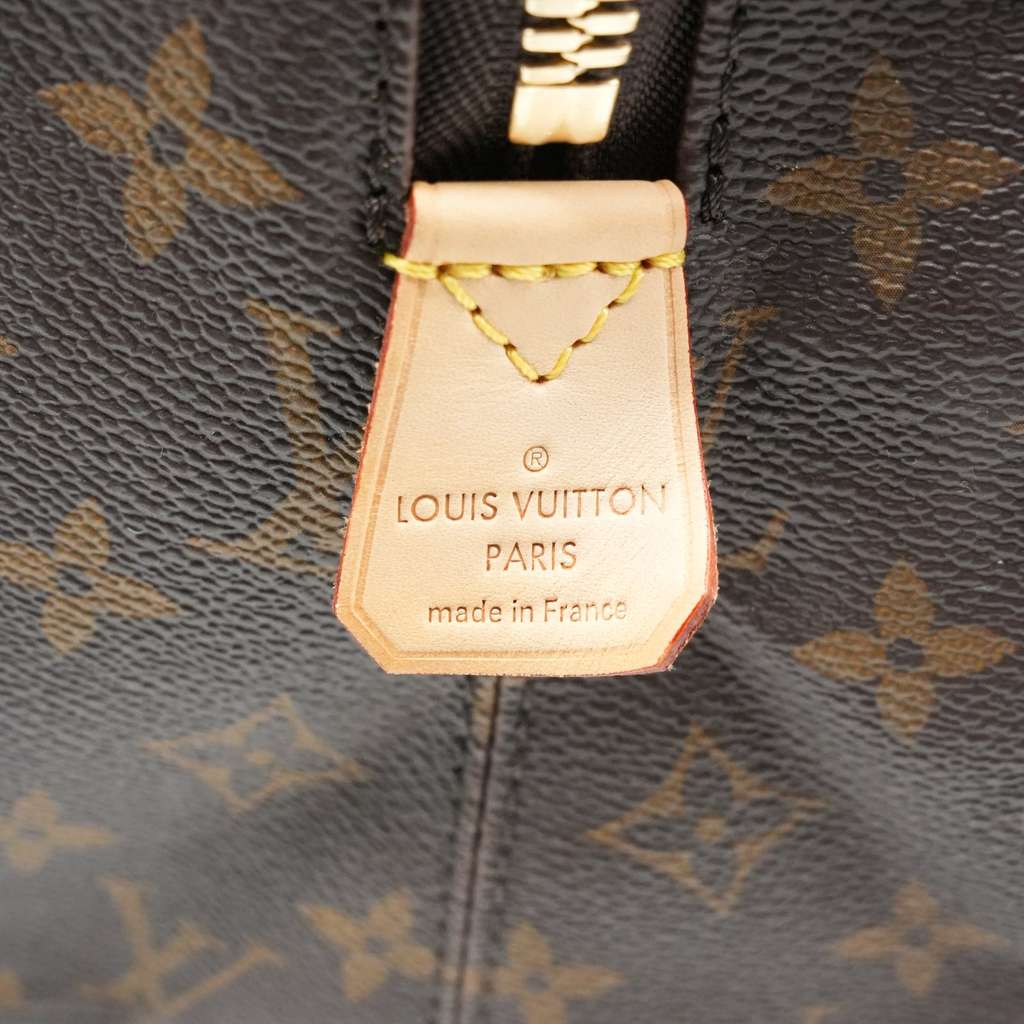 Louis Vuitton Weekender Beaubourg Monogram Canvas MM Bag M40476 - Side view