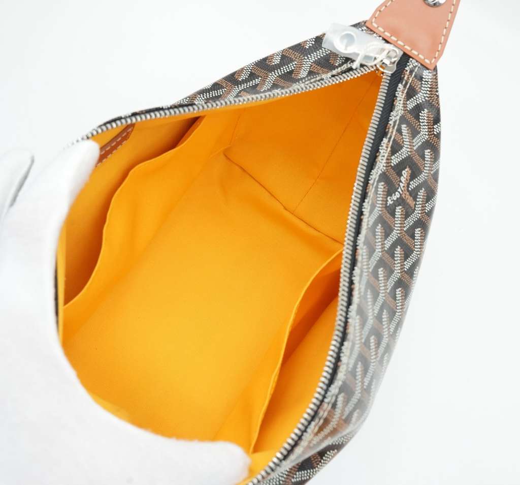 Goyard Bowling 25 Toiletry Bag - Image 11